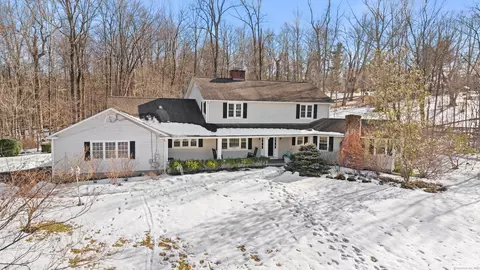 3 High Ridge Grv, Brookfield, CT 06804