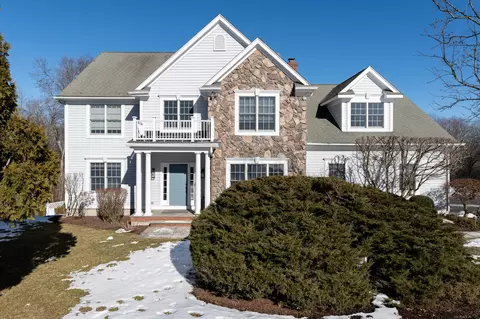 51 W Rock Trl, Stamford, CT 06902