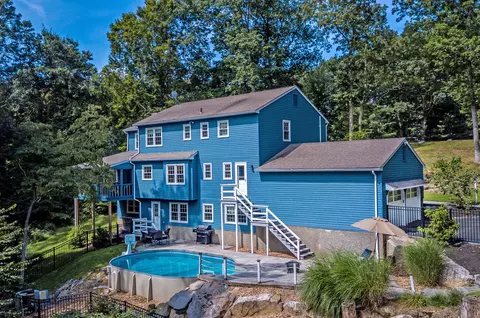 51 Kimberly Dr, Monroe, CT 06468