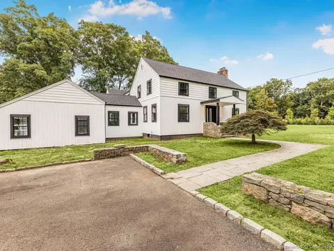 400 White Oak Shade Rd, New Canaan, CT 06840