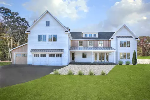11 Edgemarth Hill Rd, Westport, CT 06880