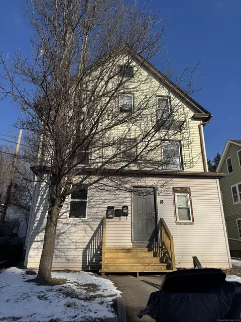 18 Roberts St, New Britain, CT 06051