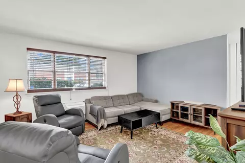18 Colonial Dr #B, Rocky Hill, CT 06067