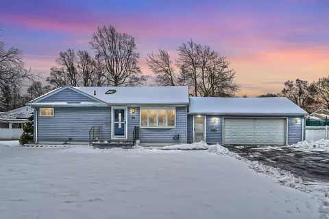 92 Contact Dr, West Haven, CT 06516