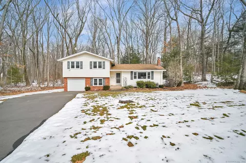 29 Charing Rd, South Windsor, CT 06074