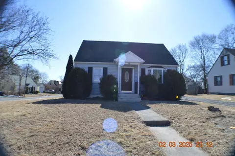 336 Anna Ave, Waterbury, CT 06708