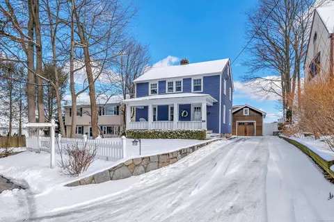 14 Coolidge Ave, Stamford, CT 06906