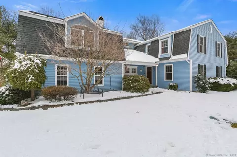 73 Ferndale Dr, Easton, CT 06612