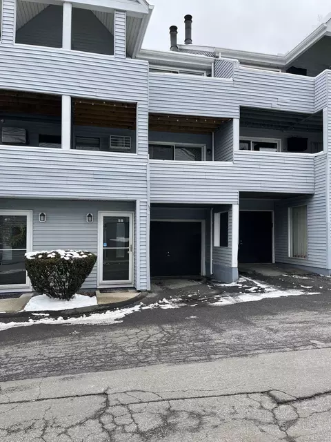 1 Beaver Brook Rd #58, Danbury, CT 06810