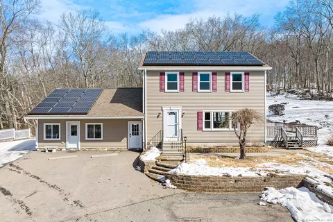 38 Church St, Sprague, CT 06330