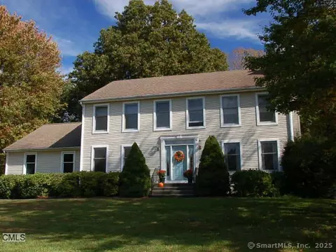 3 Bayberry Hill Rd, Bethel, CT 06801