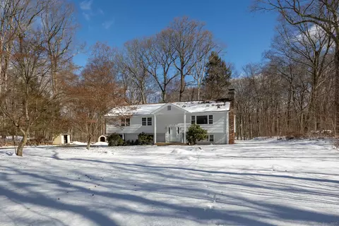 25 Hackberry Hill Rd, Weston, CT 06883