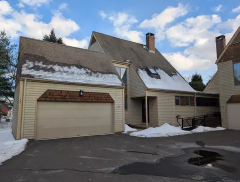 7 Dogwood Ct #7, Granby, CT 06035