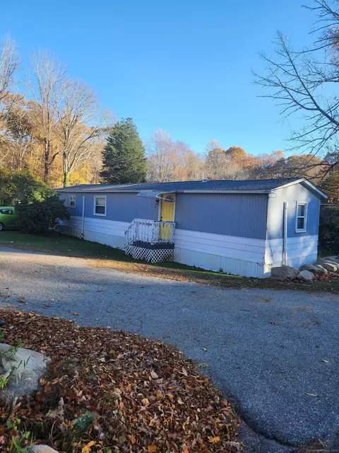 967 Long Cove Rd #TRLR 7, Ledyard, CT 06335