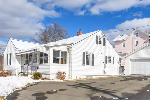 118 Washington Ave, Seymour, CT 06483