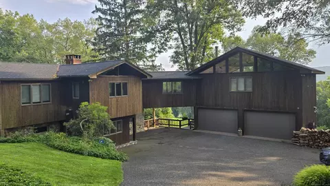 15 Sunset Ter, Sherman, CT 06784