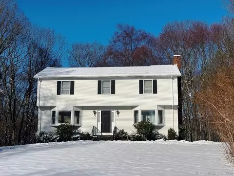 18 Brookwood Ct, Prospect, CT 06712
