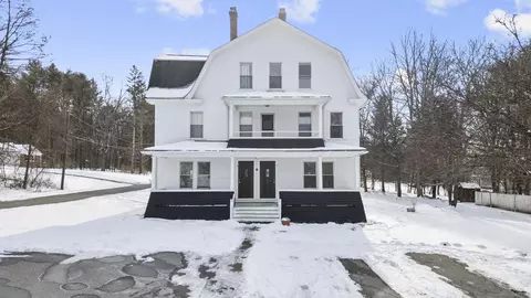 8 Center St, Willington, CT 06279