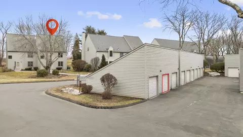 56 Hallmark Hill Dr #56, Wallingford, CT 06492