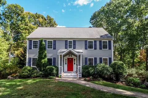 5 Greenknoll Dr, Brookfield, CT 06804