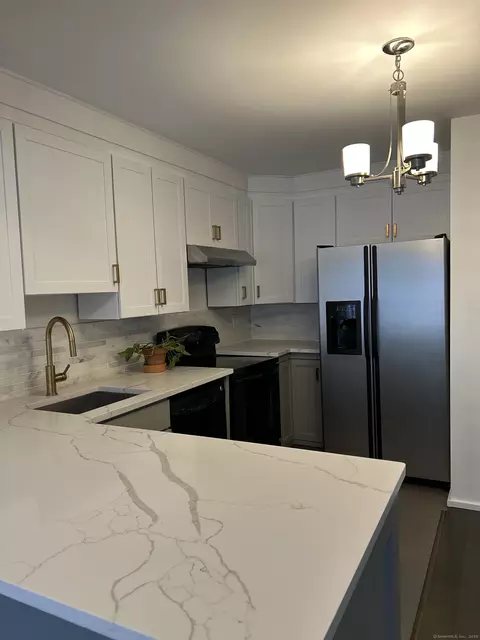 86 Myrtle Ave #15, Stamford, CT 06902