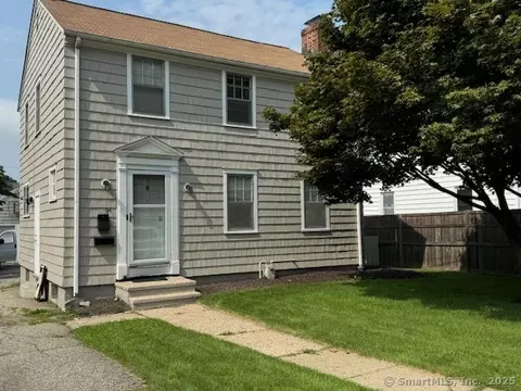 94 Glendale Ave, Bridgeport, CT 06606