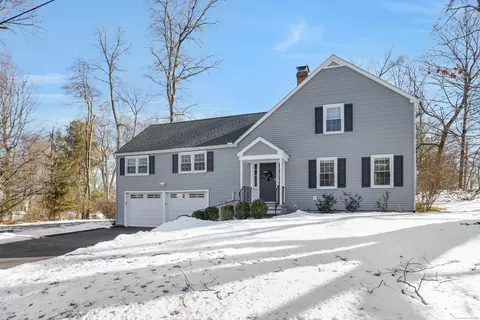 1 Charcoal Rd, Norwalk, CT 06854