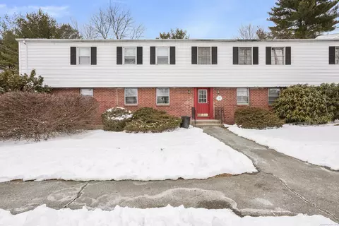 19 Fairview Dr #1, Danbury, CT 06810