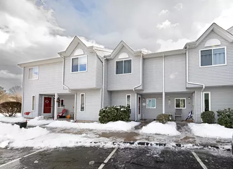 155 Redstone Hill Rd #11, Plainville, CT 06062
