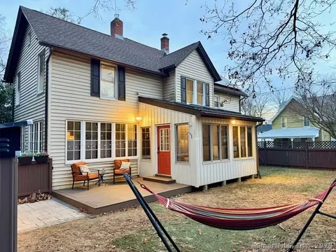 225 Lewiston Ave, Willimantic, CT 06226