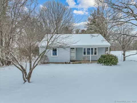 15 Kirtland Ter, Chester, CT 06412