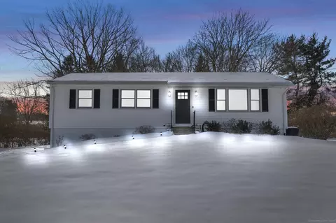 5 Sharon Dr, Shelton, CT 06484