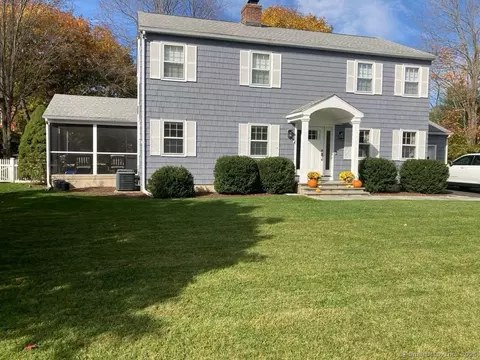 55 Chestnut Hill Rd, Norwalk, CT 06851