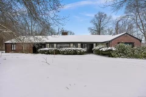 3 Pleasant Hill Rd, Woodbridge, CT 06525
