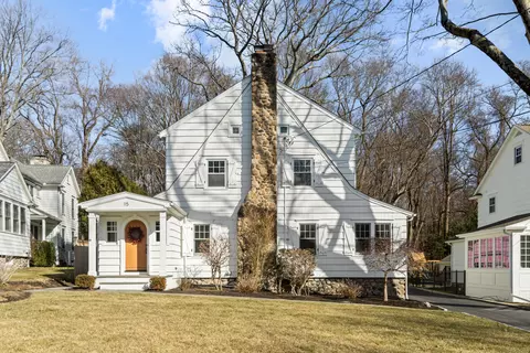 15 Chester Rd, Darien, CT 06820