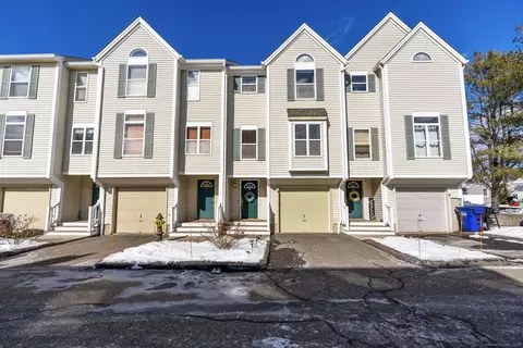 565 Newfield St #30, Middletown, CT 06457