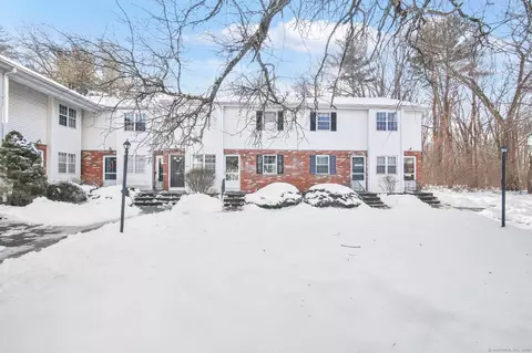 17 Bradley Cir #F, Enfield, CT 06082