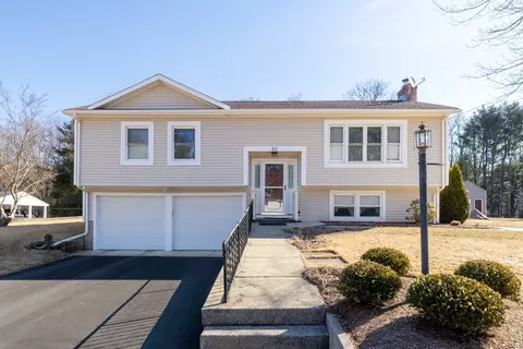 82 E Plymouth Rd, Plymouth, CT 06786
