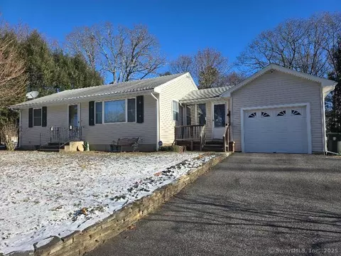 10 George Pl, Windham, CT 06256
