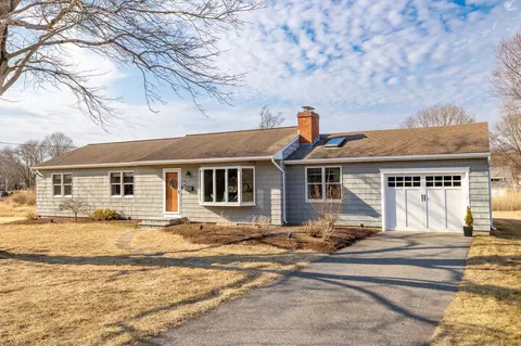 3 W View Cir, Old Saybrook, CT 06475