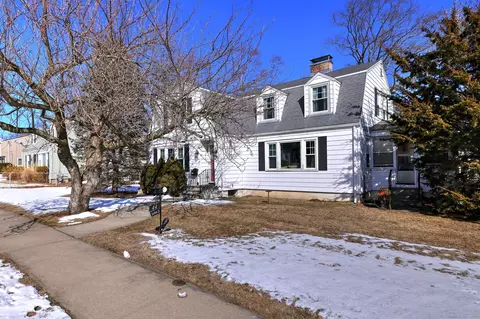 44 Sachem St, Milford, CT 06461