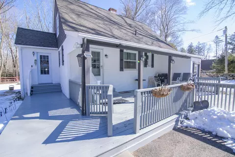 353 Norwich Westerly Rd, North Stonington, CT 06359