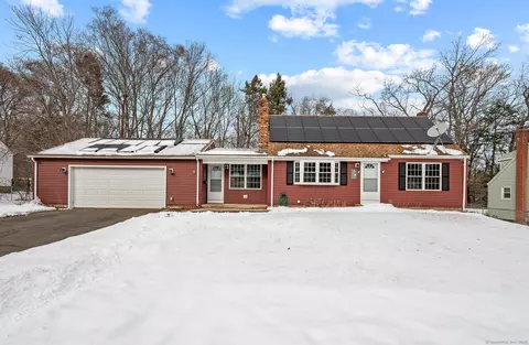 9 Cloud St, Enfield, CT 06082