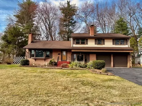 21 Diana Ln, Windsor, CT 06095