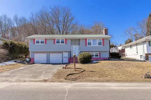 39 Greenfield Ave, Waterbury, CT 06708