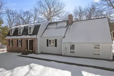 8 Grey Rocks Ct, Glastonbury, CT 06033