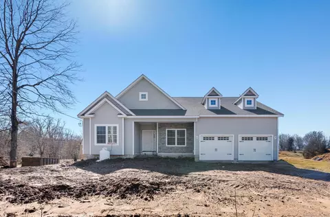 45 Line St, Manchester, CT 06040