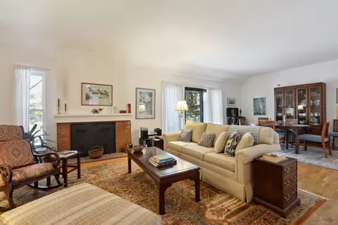 123 Heritage Vlg #A, Southbury, CT 06488