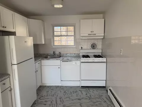 77 Sigwin Dr #77, Wallingford, CT 06492