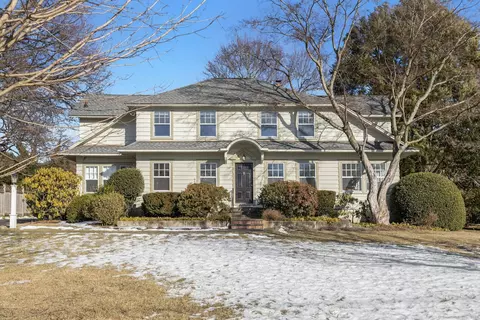 17 Beach Dr, Darien, CT 06820